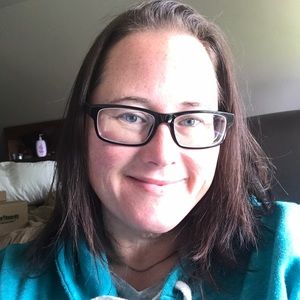 Meet your Posher, Angie